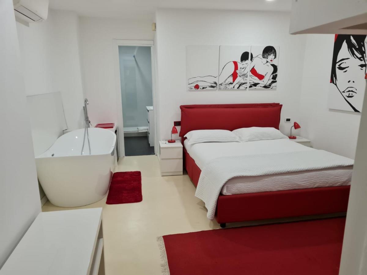 Varazze Suite Sauna E Hammam Bagian luar foto