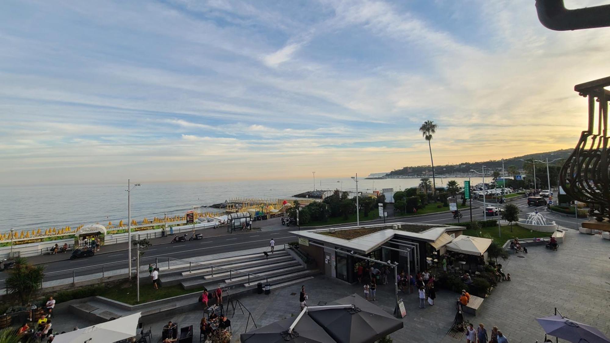 Varazze Suite Sauna E Hammam Bagian luar foto