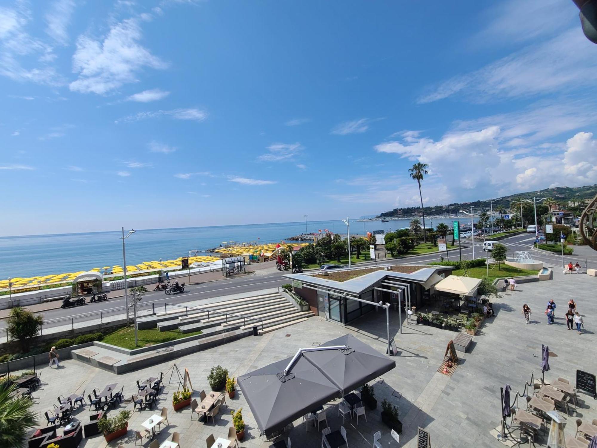 Varazze Suite Sauna E Hammam Bagian luar foto