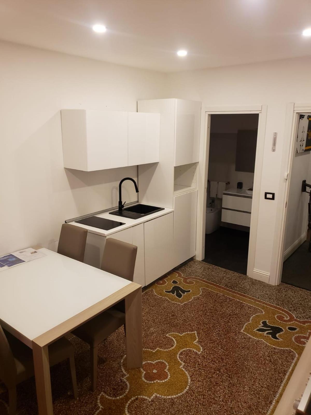 Varazze Suite Sauna E Hammam Bagian luar foto